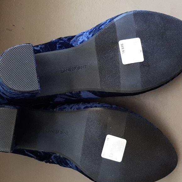 Lane Bryant blue velvet heels - Picture 3 of 3